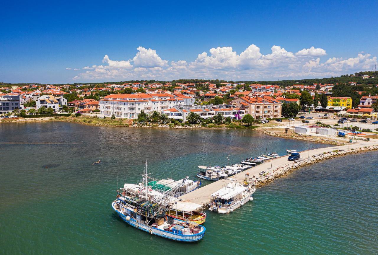 Apartments Villa Ana Μεντουλίν Εξωτερικό φωτογραφία