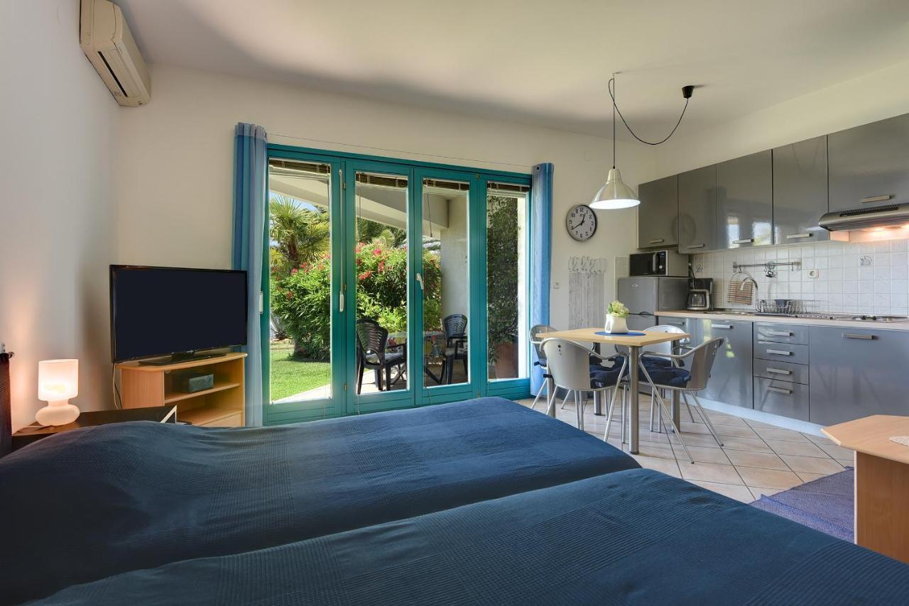 Apartments Villa Ana Μεντουλίν Εξωτερικό φωτογραφία