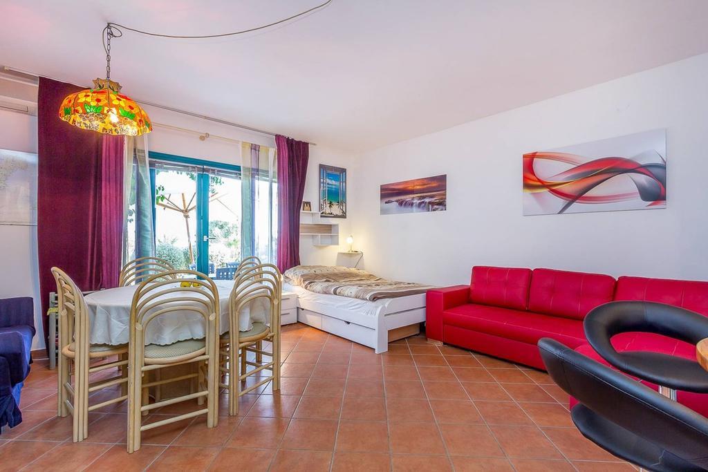 Apartments Villa Ana Μεντουλίν Εξωτερικό φωτογραφία
